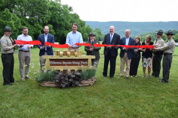 Lễ khánh thành Công viên tiểu bang Seven Bends