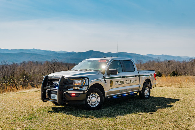 Xe tải của lực lượng thực thi pháp luật