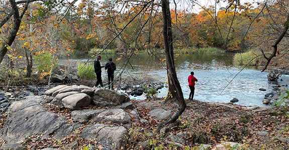 những người dọc theo Đường mòn Sông Appomattox